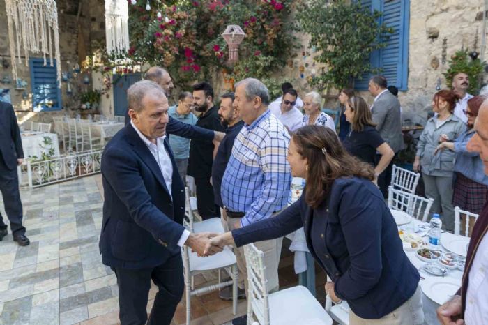 Bakan Seer, turizm temsilcileriyle bir araya geldi