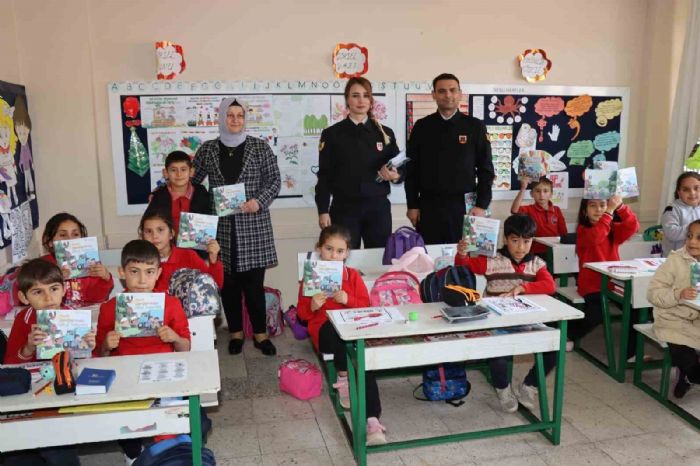 Jandarmadan ��rencilere trafik ve asayi� e�itimi