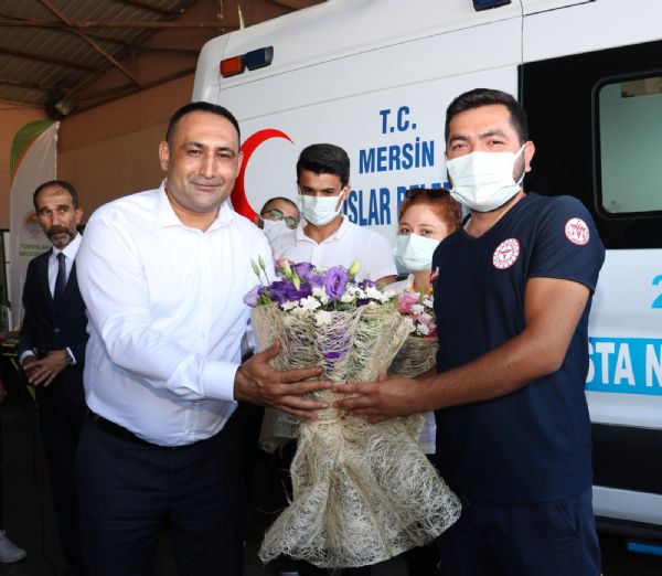 Toroslar Belediyesi’nden, 112 Acil Servis Ekibine Pastal Srpriz