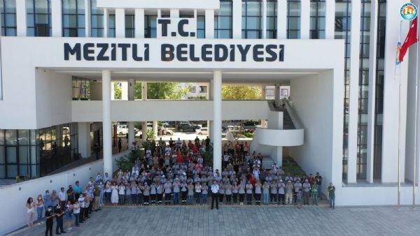 Ba�kan Tarhan, �Mezitli Kocaman Mutlu Bir Ailedir�