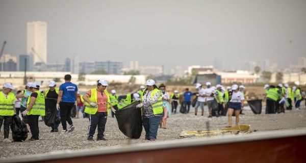 Mersin’de sahil temizlii yapld