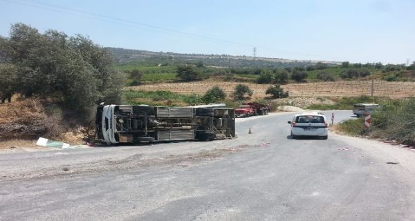 Mersin’de ���i Servisi Devrildi: 2 Yaral�