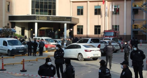 Gaziantep’te zel hastanede oksijen tp patlad: 9 kii hayatn kaybetti