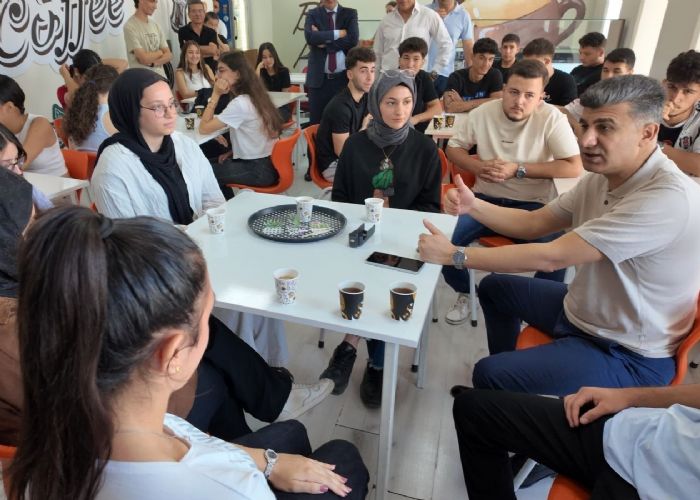 Akdeniz Belediyesinden genlere niversite hazrlk destei