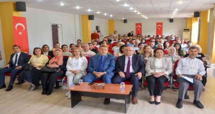 Mersin’de Aile Okulu Projesi Eitici Eitimi Kursu Balad