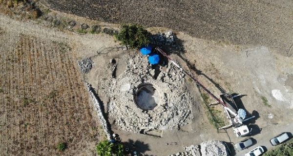 Aratos’un Ant Mezarnda Tabana Ulald