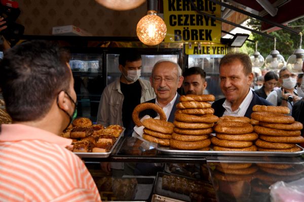 CHP Lideri K�l��daro�lu, Mersin Esnaf�n� Ziyaret Etti, Sorunlar�n� Dinledi