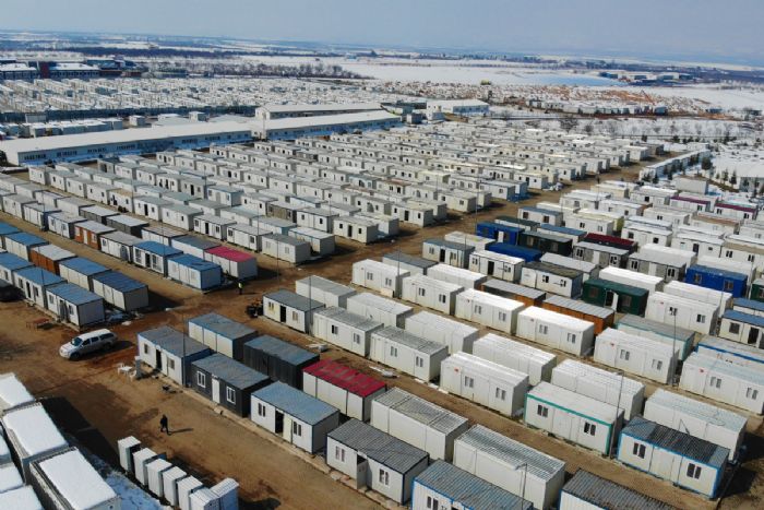 Malatya’da 10 bin kiinin barnaca konteyner kente aileler yerlemeye balad