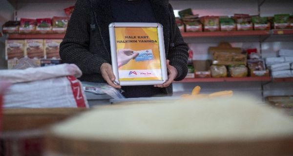 Halk Kart kullan�c�s� 12 bin 222 ki�iye ula�t�, �demeler hesaplara yatt�