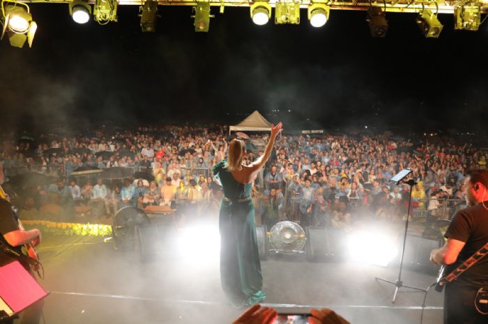 Mezitli Soli Gne Festivali Funda Arar Konseri ile Balad
