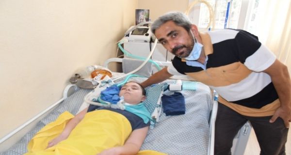 Bo�ulmaktan Kurtar�ld� Solunum Cihaz�na Ba�land�