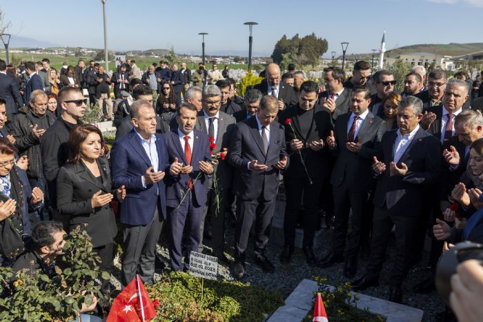 BA�KAN SE�ER, 6 �UBAT DEPREM�N�N 3. YIL D�N�M�NDE CHP GENEL BA�KANI �ZG�R �ZEL �LE HATAY�DA