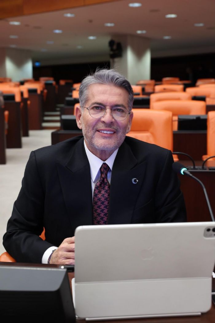 MHP MERS�N M�LLETVEK�L� DR. LEVENT UYSAL�DAN TEKST�L SEKT�R�NE DESTEK �A�RISI