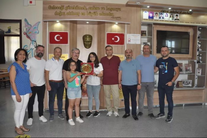 Mersin’de LGS’den Tam Puan Alan renci dllendirildi