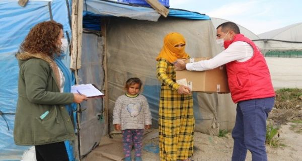 Akdeniz Kaymakaml���ndan mevsimlik i��ilere yard�m eli