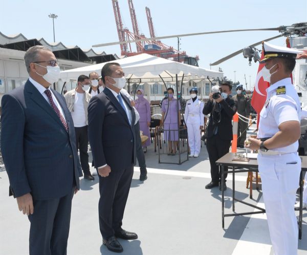 Vali Su, KRI Sultan skender Muda 367 Gemisini Ziyaret Etti