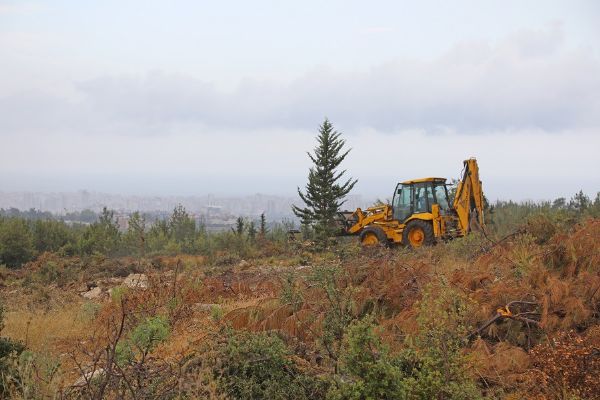 Devlet Hastanesi ��in �lk Kep�e Kaz�s� Mezitli Belediyesi Taraf�ndan Yap�ld�