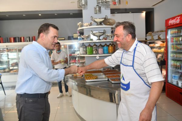 Ba�kan �zyi�it�ten Esnaf Ziyareti