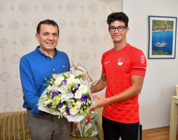 Ba�kan �zyi�it, Mersinli Olimpiyat Sporcusu Ersu �a�ma�ya Ba�ar�lar Diledi