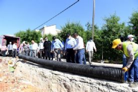 BA�KAN SE�ER, ARPA�SAKARLAR MAHALLES� KANAL�ZASYON HATTI �ALI�MALARINI YER�NDE �NCELED�