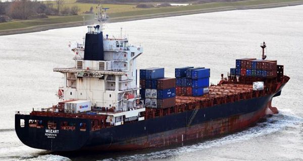 Korsanlar taraf�ndan ka��r�lan gemideki T�rk vatanda�lar� T�rkiye’ye geliyor