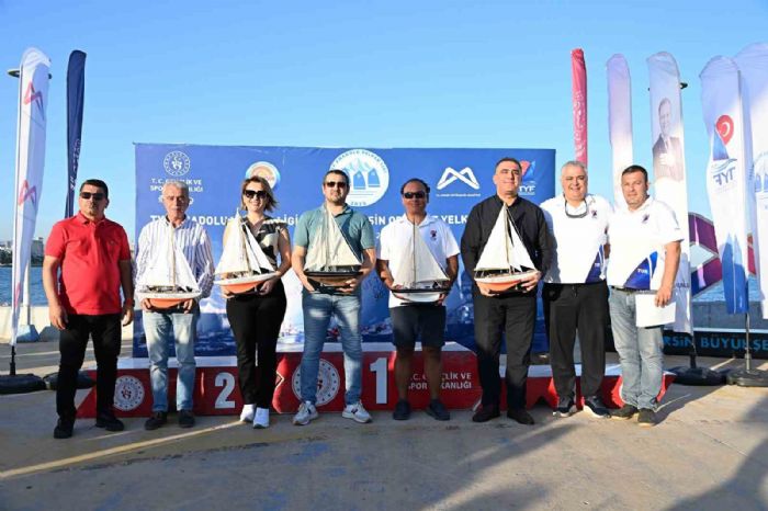 Mersinde Anadolu Yelken Ligi finali heyecan dolu yarlarla tamamland