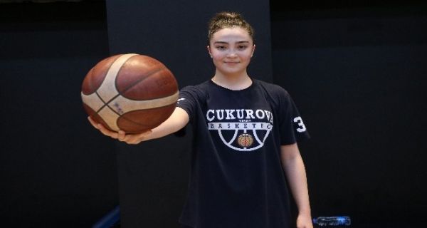 Profesyonel basketbolcu, salk kontrolnde hayatnn okunu yaad