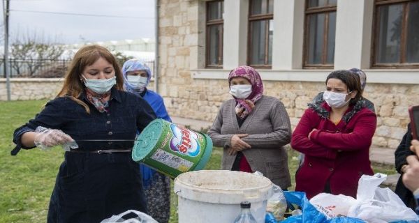 Gazi �iftli�inde 4 haftal�k e�itim program� ba�lad�