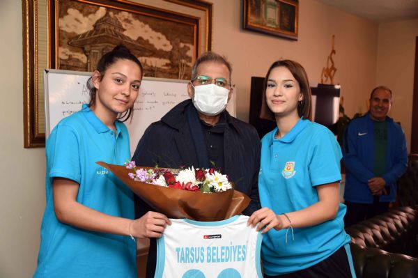 Ba�kan Bozdo�an �ampiyonlarla Bir Araya Geldi 