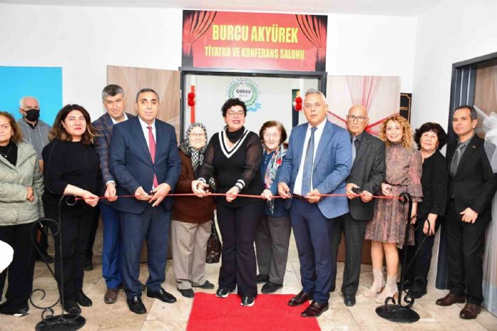 Silifke�de depremde hayat�n� kaybeden ��rencinin an�s�na k�t�phane olu�turuldu