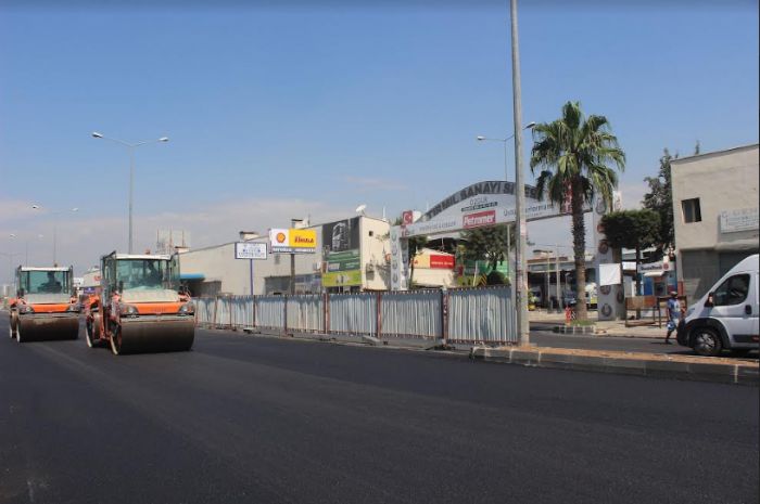 Mersin Bykehir Belediyesi Yol Yapm Ekipleri Akdeniz’deki Mesaisini Srdryor