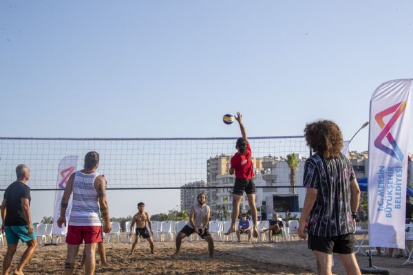 Mersinde 2. Siteler Aras Plaj Voleybolu Turnuvas Balad