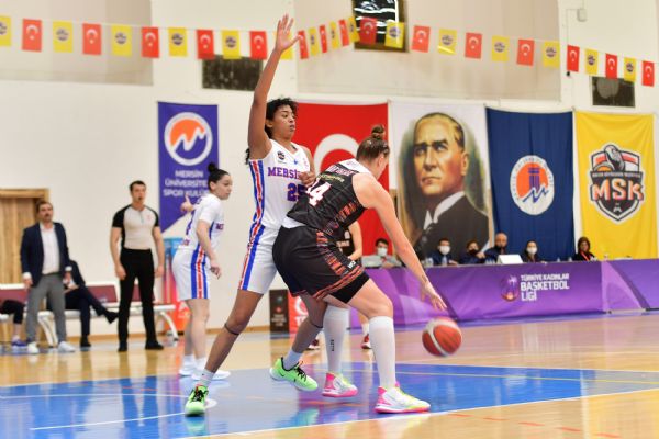 B�y�k�ehir Msk Kad�n Basketbol Tak�m�, �e�me�yi 93-48 Yendi