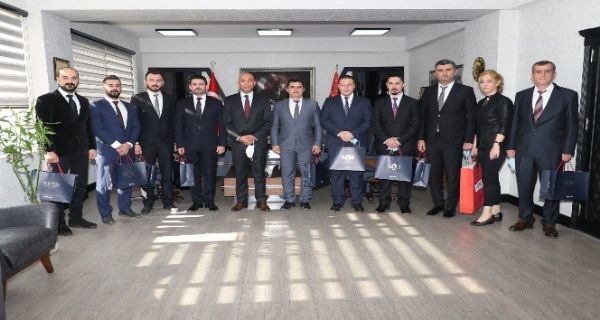 Ba�ar�l� narkotik personeli �d�llendirildi