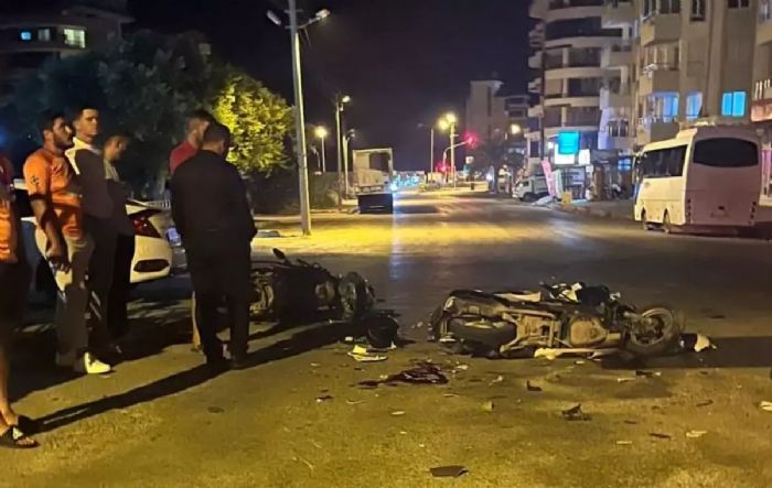 Anamur’da Motosiklet Kazas: 2 l