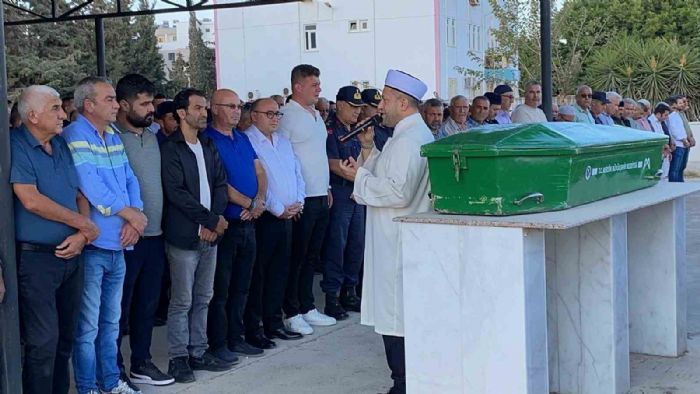 Mersindeki ii servisi kazasnda hayatn kaybeden 4 kiiden biri topraa verildi